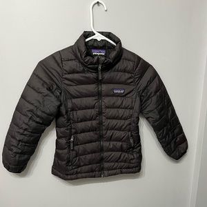 Kids Patagonia Down Jacket in Black size XS (5-6)